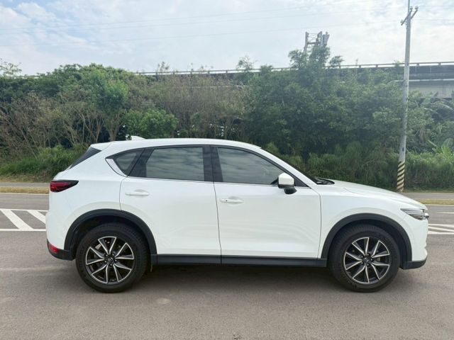 單純跑多 漂亮車 原廠保養  第9張相片