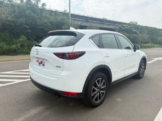 單純跑多 漂亮車 原廠保養  第10張相片