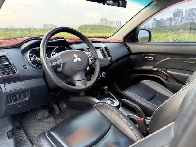 OUTLANDER  第5張相片