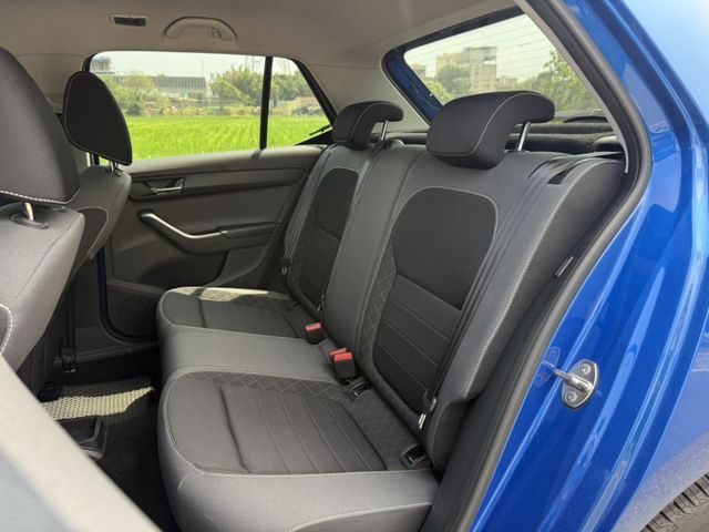 FABIA  第5張相片