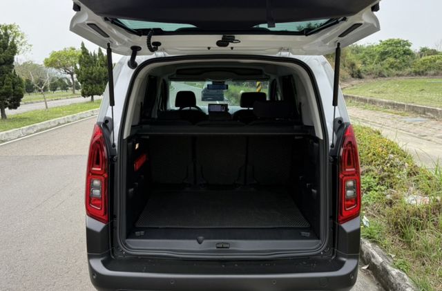 BERLINGO  第12張相片