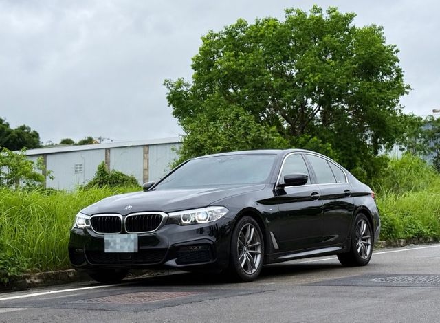 5 SERIES SEDAN G30  第1張相片