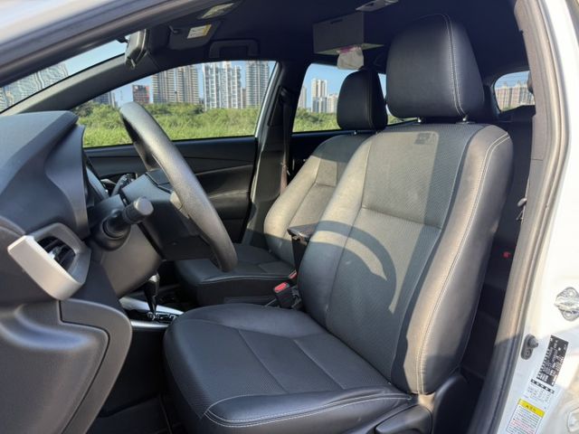 YARIS  第4張相片