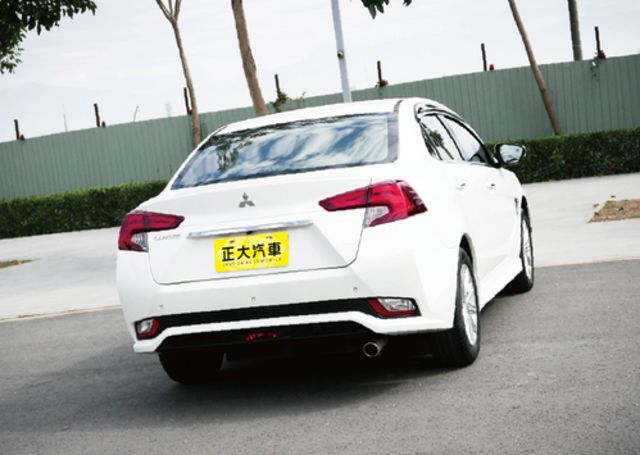 MITSUBISHI三菱 GRAND LANCER  第3張相片