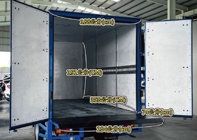 MITSUBISHI三菱 CANTER  第5張相片
