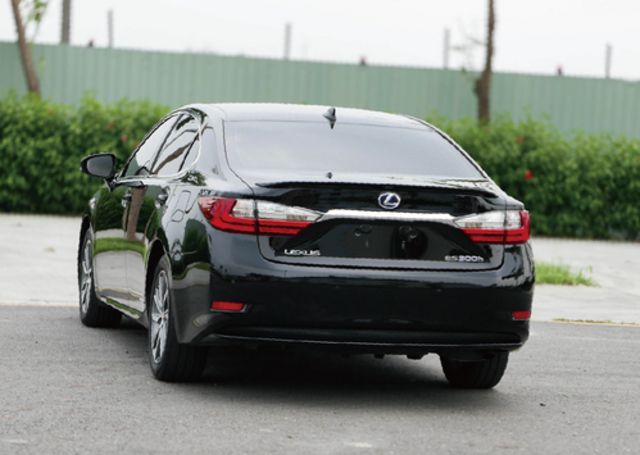LEXUS凌志 ES300H  第3張相片
