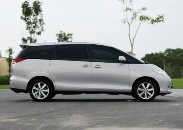TOYOTA豐田 PREVIA  第4張相片
