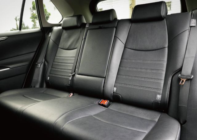 TOYOTA豐田 RAV4  第8張相片