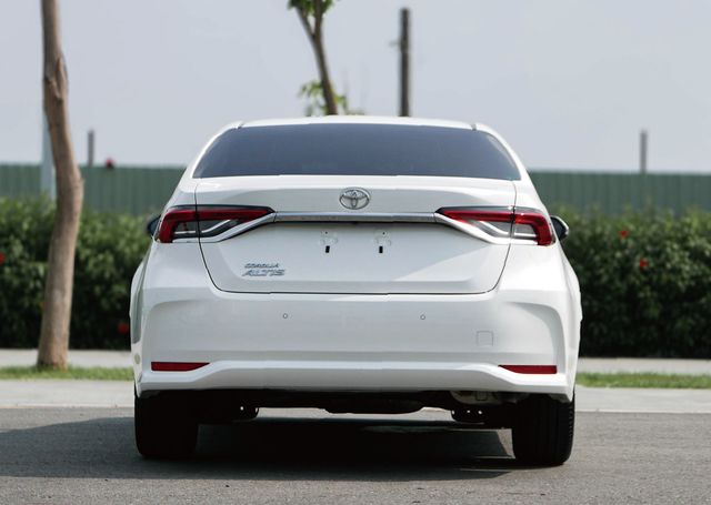 TOYOTA豐田 ALTIS  第5張相片