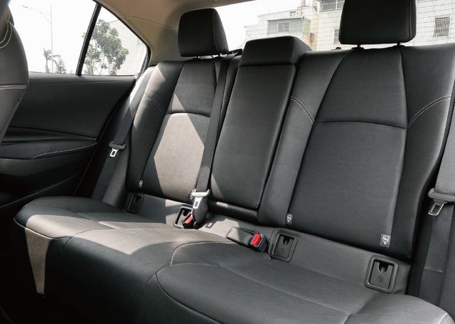 TOYOTA豐田 ALTIS  第8張相片