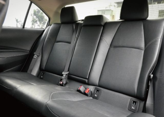 TOYOTA豐田 COROLLA ALTIS HYBRID  第8張相片