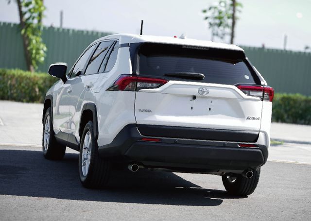 TOYOTA豐田 RAV4  第3張相片