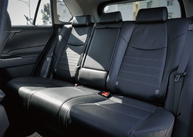 TOYOTA豐田 RAV4  第8張相片
