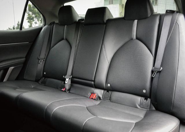 TOYOTA豐田 CAMRY  第8張相片