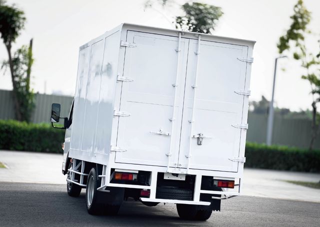 MITSUBISHI三菱 CANTER  第3張相片