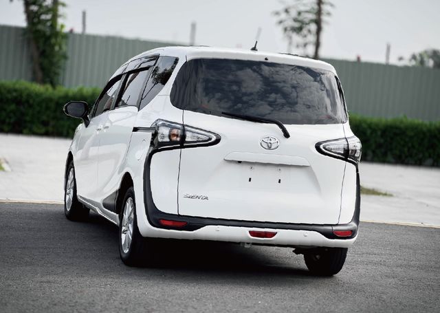 TOYOTA豐田 SIENTA  第3張相片