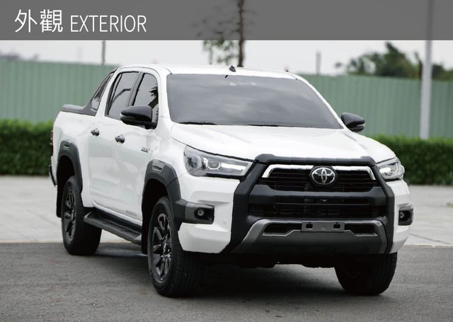 TOYOTA豐田 HILUX  第2張相片