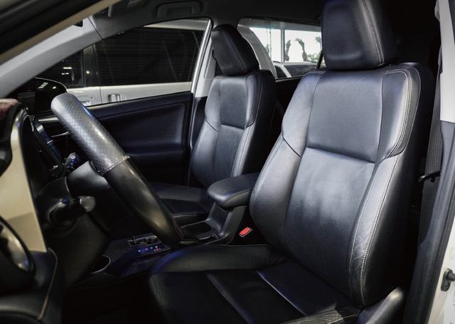TOYOTA豐田 RAV4  第7張相片
