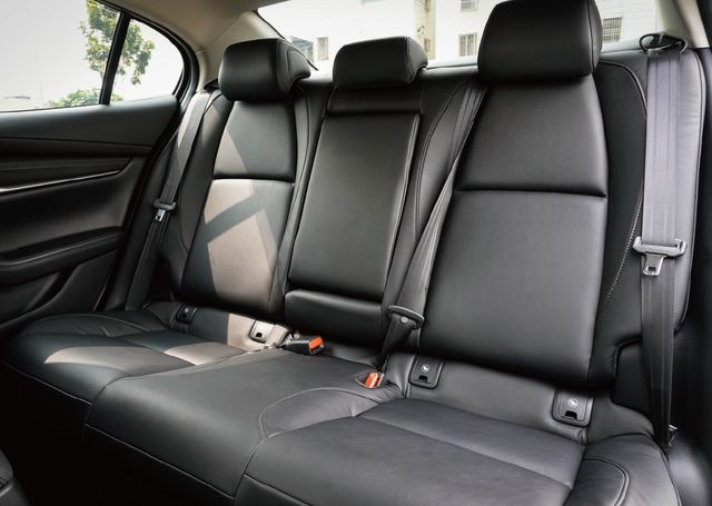 MAZDA馬自達 MAZDA 3  第15張相片