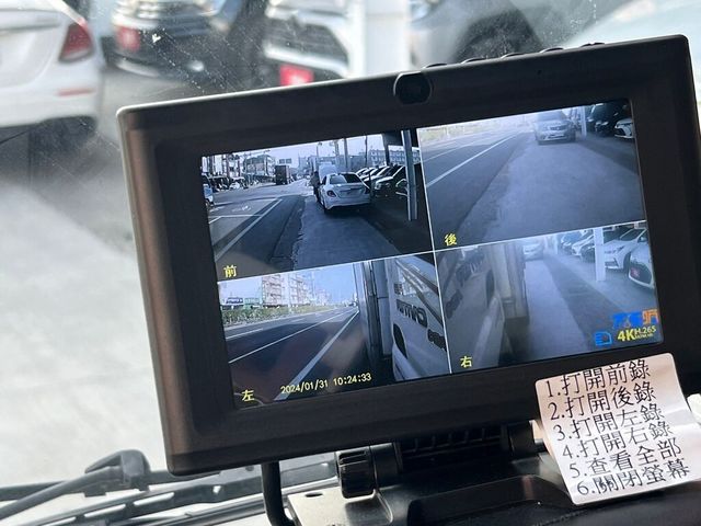 MITSUBISHI三菱 CANTER  第9張相片