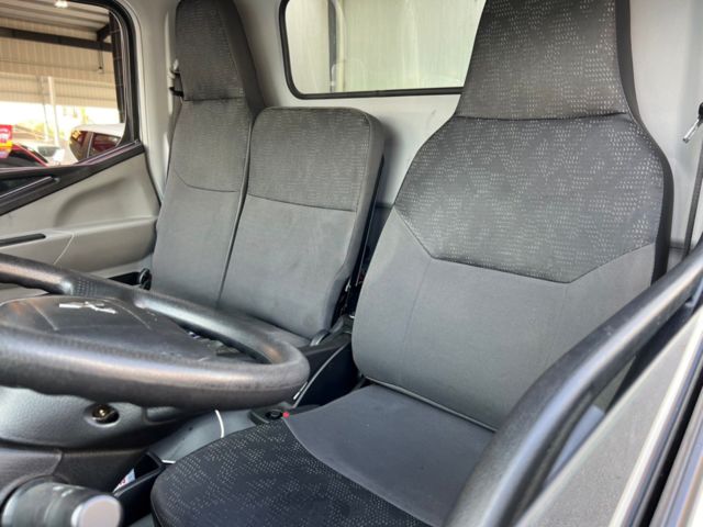 MITSUBISHI三菱 CANTER  第13張相片