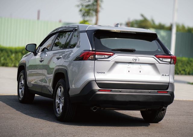 TOYOTA豐田 RAV4  第3張相片