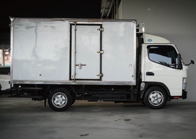 MITSUBISHI三菱 CANTER  第4張相片