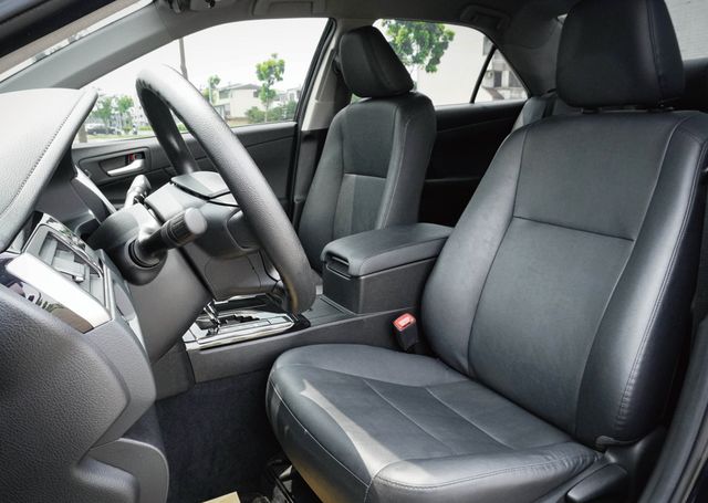 TOYOTA豐田 CAMRY  第7張相片