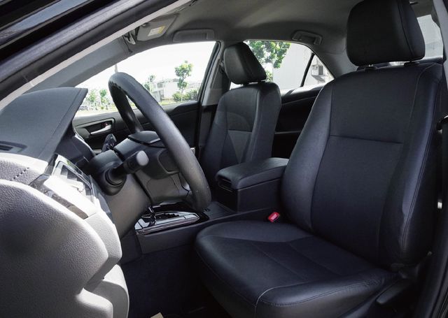 TOYOTA豐田 CAMRY  第7張相片