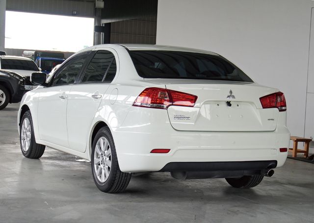 MITSUBISHI三菱 LANCER FORTIS  第3張相片