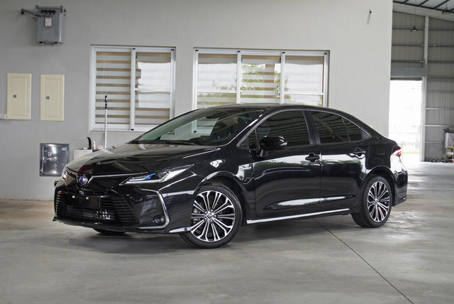 TOYOTA豐田 COROLLA ALTIS HYBRID  第1張相片