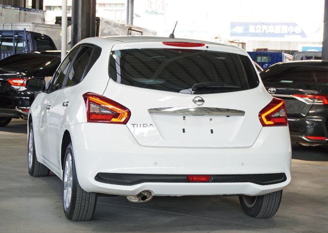 NISSAN日產 TIIDA  第3張相片