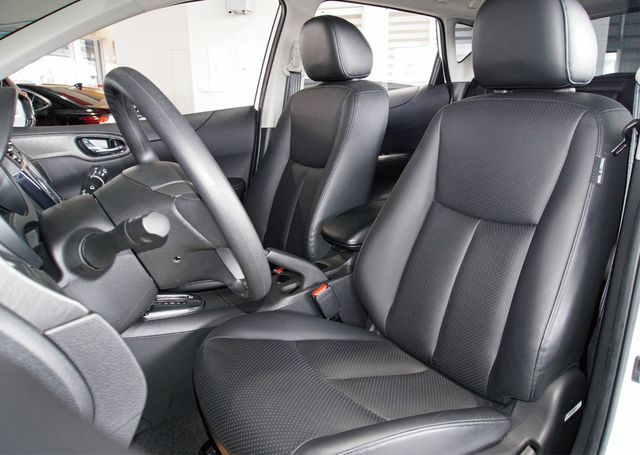 NISSAN日產 TIIDA  第7張相片