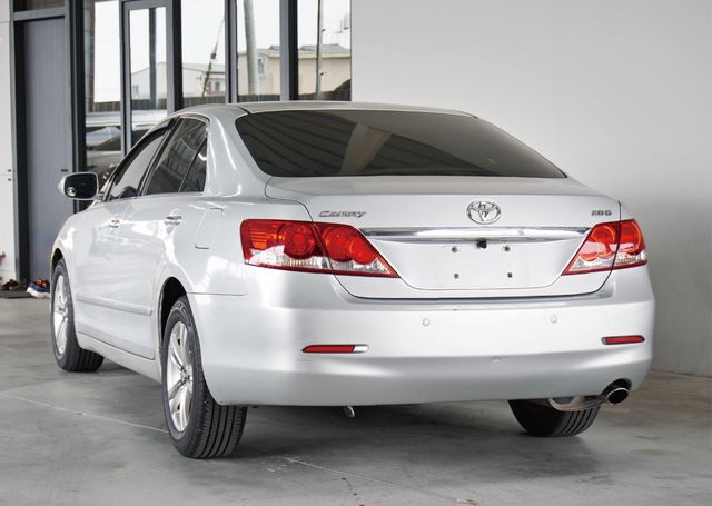 TOYOTA豐田 CAMRY  第3張相片