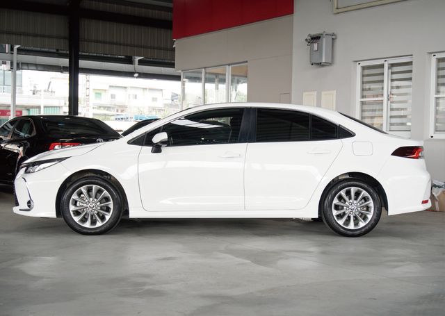 TOYOTA豐田 ALTIS  第4張相片