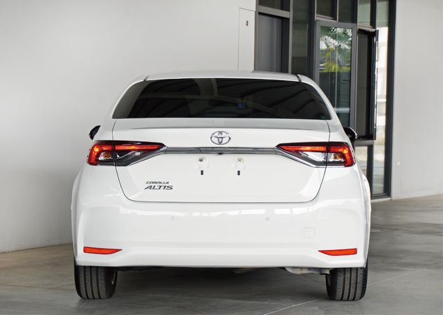 TOYOTA豐田 ALTIS  第5張相片