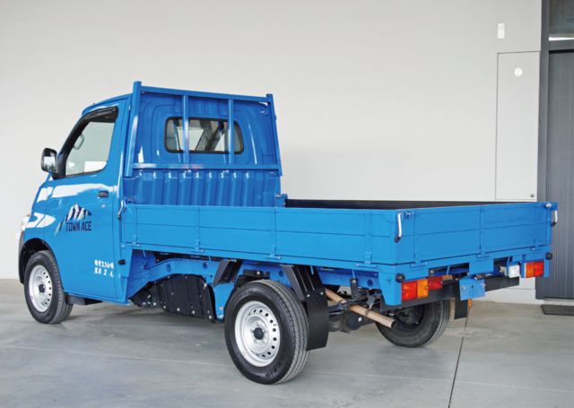 TOYOTA豐田 TOWN ACE  第3張相片