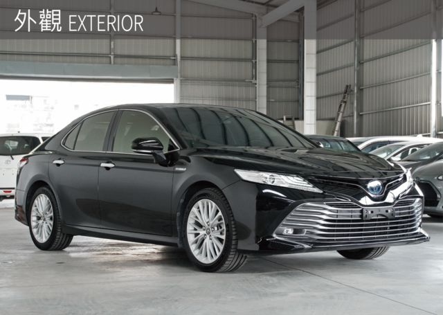 TOYOTA豐田 CAMRY HYBRID  第2張相片