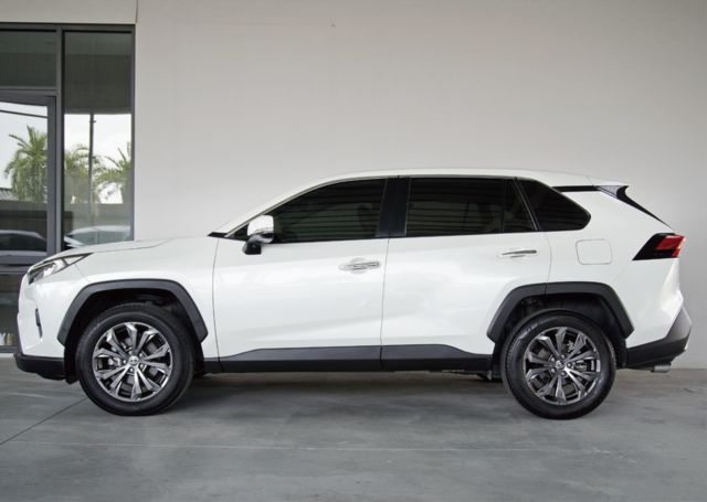 TOYOTA豐田 RAV4  第4張相片