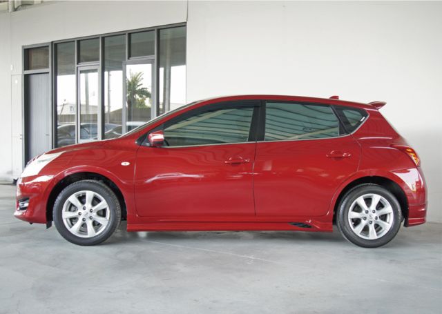 NISSAN日產 TIIDA  第4張相片