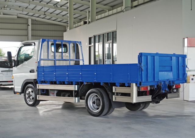 MITSUBISHI三菱 CANTER  第3張相片