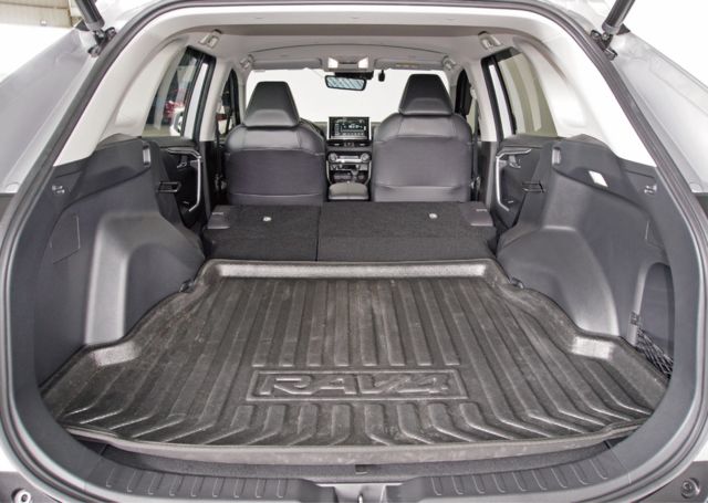 TOYOTA豐田 RAV4  第5張相片