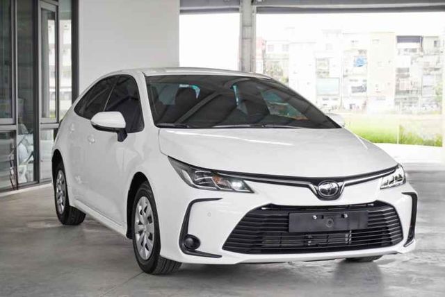 TOYOTA豐田 ALTIS  第1張相片