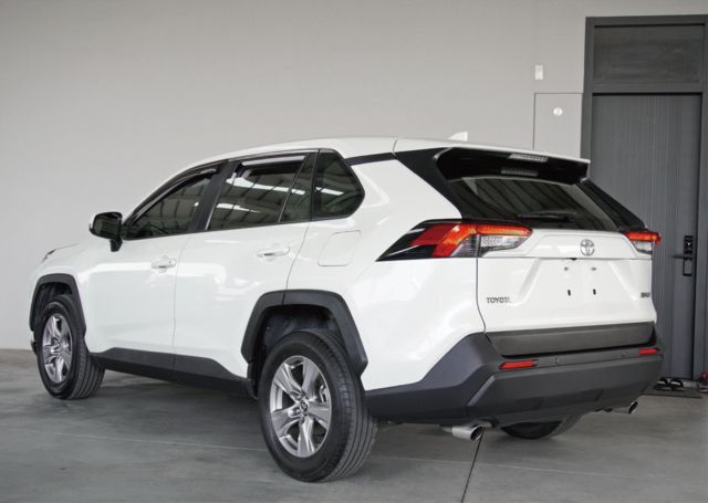 TOYOTA豐田 RAV4  第3張相片