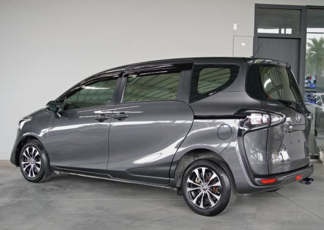 TOYOTA豐田 SIENTA  第3張相片