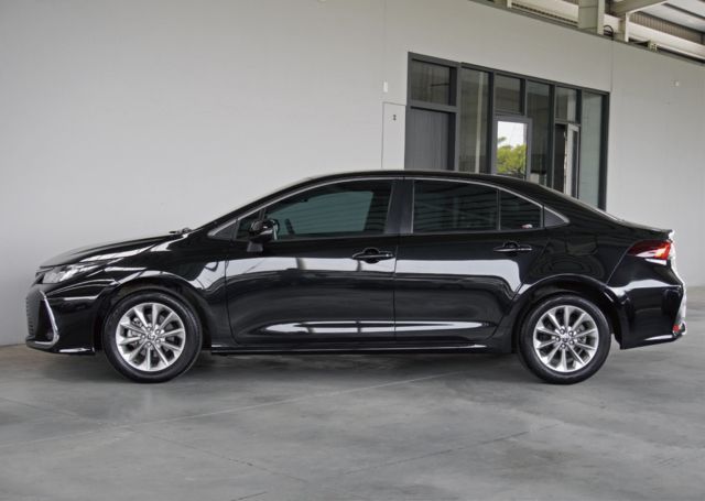 TOYOTA豐田 ALTIS  第4張相片