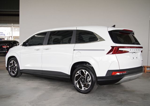 HYUNDAI現代 CUSTIN  第3張相片
