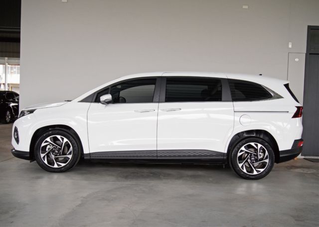 HYUNDAI現代 CUSTIN  第4張相片
