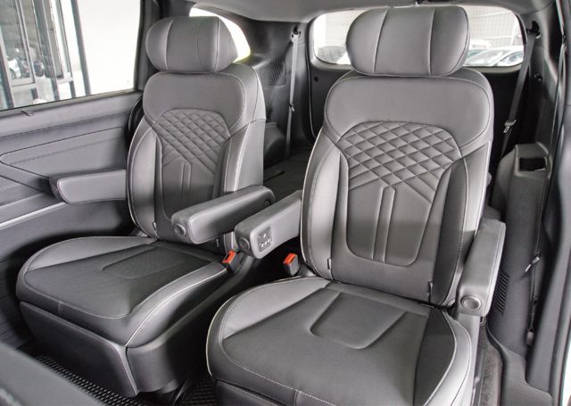 HYUNDAI現代 CUSTIN  第8張相片