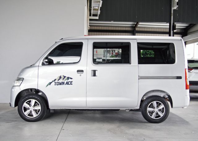 TOYOTA豐田 TOWN ACE  第4張相片